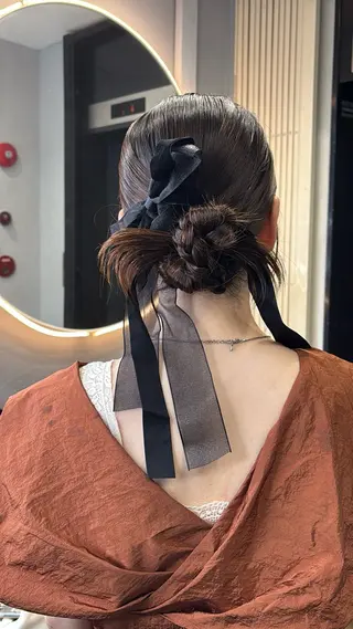 ヘアアレンジ 韓国ヘア/ブリーチ無 しWカラー/オリーブのヘアスタイル