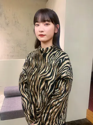 ミディアム カラー yupi🐈⬛ レイヤー/パーマのヘアスタイル