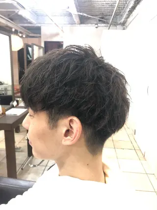 パーマ メンズ カ レラのヘアスタイル
