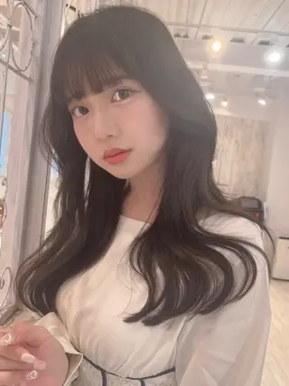 ロング レイヤーカット ✨️進藤ひかりのヘアスタイル