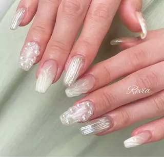 ネイル revia所属・ERI Nailistのネイルデザイン