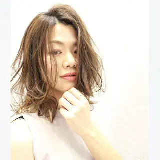 セミロング ジャスミン　PETZ所属・ショート＆ボブ ヒロシのヘアスタイル