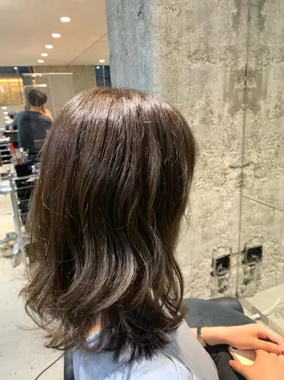 ミディアム カラー 🌈艶髪/髪質改善 新宿itouのヘアスタイル