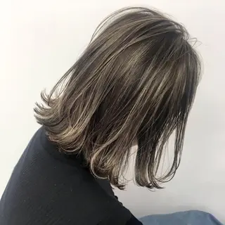 セミロング シノハラ ガクト ショート/白髪ぼかしのヘアスタイル