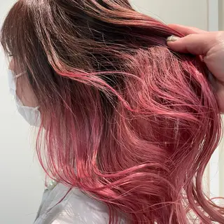 ミディアム アサト チヨノのヘアスタイル