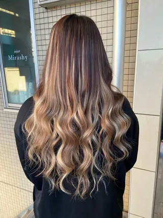 ロング カラー 🧸プルエクステ❤︎ ネイルKAO🧸のヘアスタイル