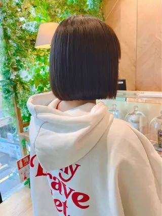 ミディアム rinaショート /ハッシュカットのヘアスタイル