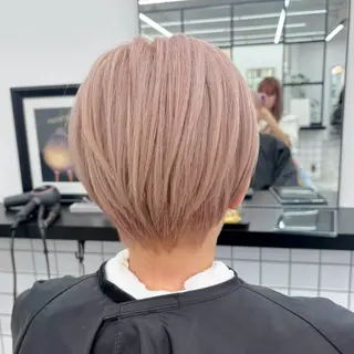 ショート カラー ❣️星野のあ❣️ 優しいダブルブリーチのヘアスタイル