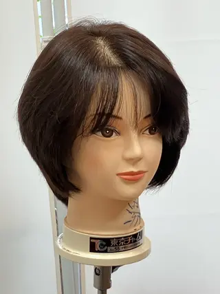 ショート 湯浅 貴子のヘアスタイル