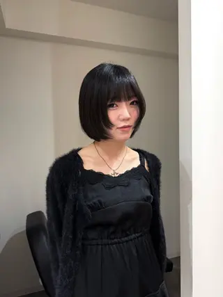 ショート カラー newi remi🖤のヘアスタイル