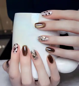 ネイル 高木 維麗絲のネイルデザイン