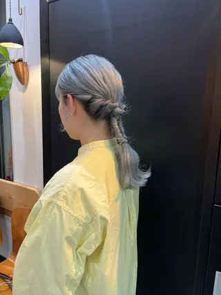 ロング カラー ヘアアレンジ 田川 華奈のヘアスタイル