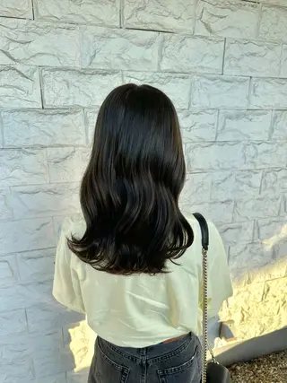 セミロング 小島 咲音/艶カラー /酸性ストレートのヘアスタイル