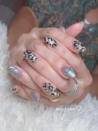 ネイル うるま市サロン Yuko Izawaのネイルデザイン