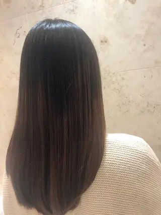 ロング 渡辺 由佳のヘアスタイル