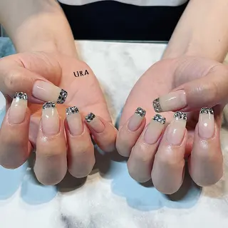 ネイル UrakoNail 《nail》のネイルデザイン