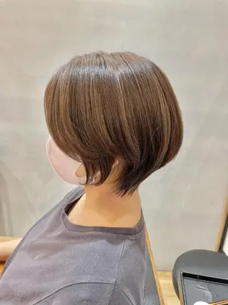 ショート シノハラ ガクト ショート/白髪ぼかしのヘアスタイル