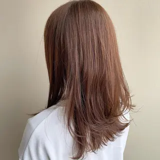 ミディアム カラー 切りっぱなしボブ/ 蒲生四丁目/伊藤瑠唯のヘアスタイル