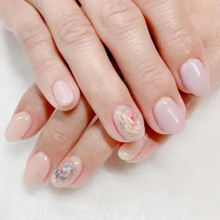 ネイル 根津 綾子のネイルデザイン