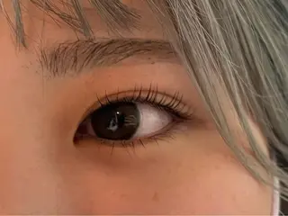 マツエク・マツパ 友田 晴香のネイルデザイン