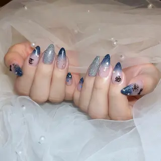 ネイル 塚本 梨央のネイルデザイン