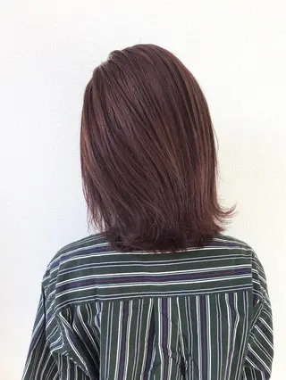 ミディアム カラー Hanna by W_SALONのヘアスタイル