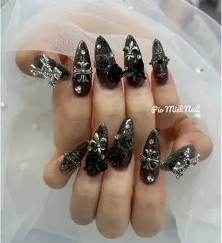 セミロング Pio Mielのネイルデザイン