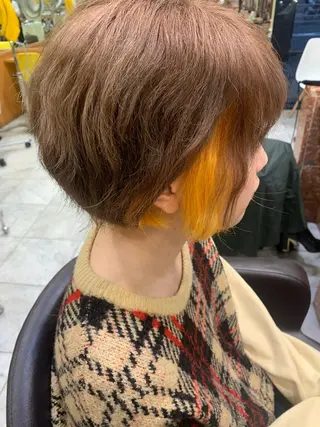 ショート カラー N°　jillva 腰山 菜々美のヘアスタイル