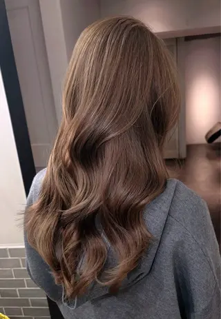 カラー ［極潤］ヒアルロン酸 🫧カラー髪質改善のヘアスタイル