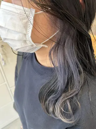 セミロング カラー 松本 莉央のヘアスタイル