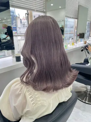 ミディアム カラー ワインレッド🍒ラベ ンダーKiyokaのヘアスタイル