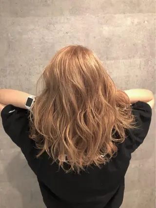 ショート Krass Kobe所属・鈴木 ルナのヘアスタイル
