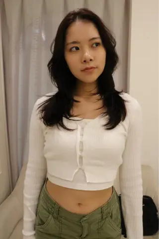 ミディアム カラー 松村 澪里のヘアスタイル