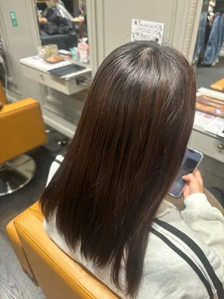 カラー 小西 莉央のヘアスタイル