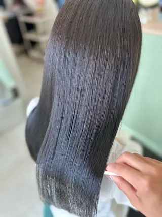 カラー ANGELICA ヒナのヘアスタイル