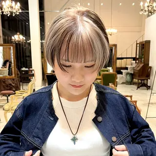 ショート カラー 小山 蒼生のヘアスタイル