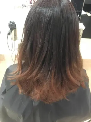 セミロング カラー 斎藤 みくのヘアスタイル