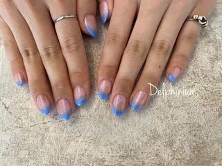 ネイル 岡本 友恵のネイルデザイン