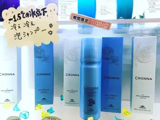 ショート カラー justbeauty CiNQのヘアスタイル