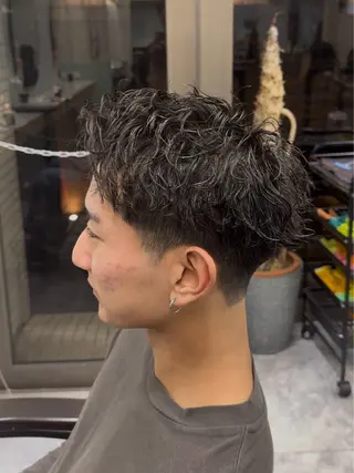 ショート パーマ メンズ 杉村 一輝のヘアスタイル