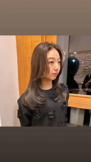 ロング カラー mi yuのヘアスタイル