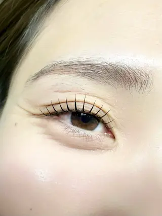 マツエク・マツパ u*Nerine所属・u*Nerine 堤のマツエク・マツパデザイン