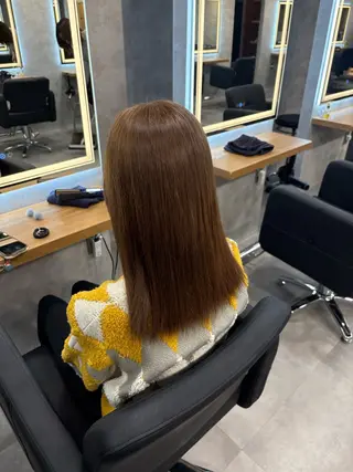 セミロング カラー グレージュ/ベージュ 透明感カラーYUTAのヘアスタイル