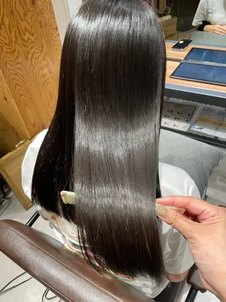 カラー asuka 大阪梅田のヘアスタイル