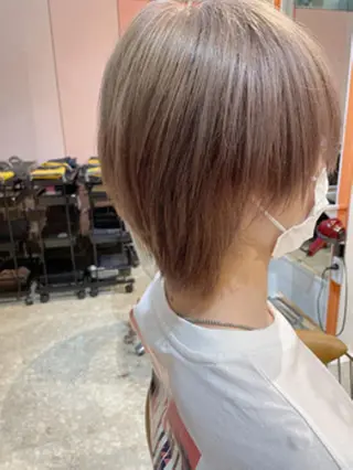 カラー 柔らかオリーブカラー 透明感カラー古澤羅威のヘアスタイル