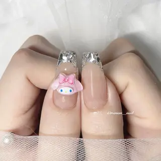 ネイル 𝓇𝒶𝓃𝒶𝓃 𝓃𝒶𝒾𝓁のネイルデザイン