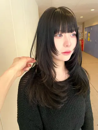 セミロング ハイトーン/レイヤー /ウルフ⭐️永田⭐️のヘアスタイル