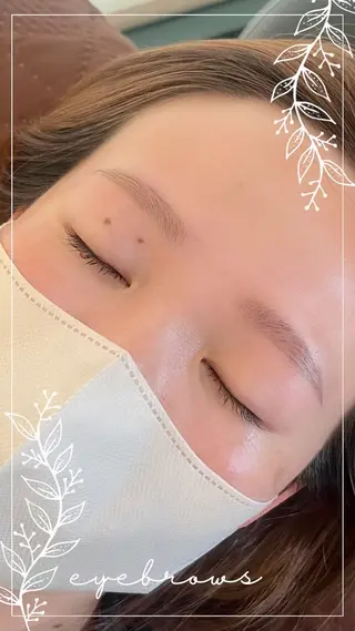 アイブロウ Neoest Log ＋ bell所属・荒川 鈴菜のヘアスタイル