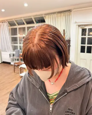 ショート カラー 久保田 優のヘアスタイル