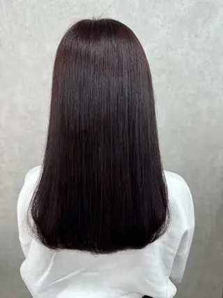 ロング 小熊 夏実のヘアスタイル